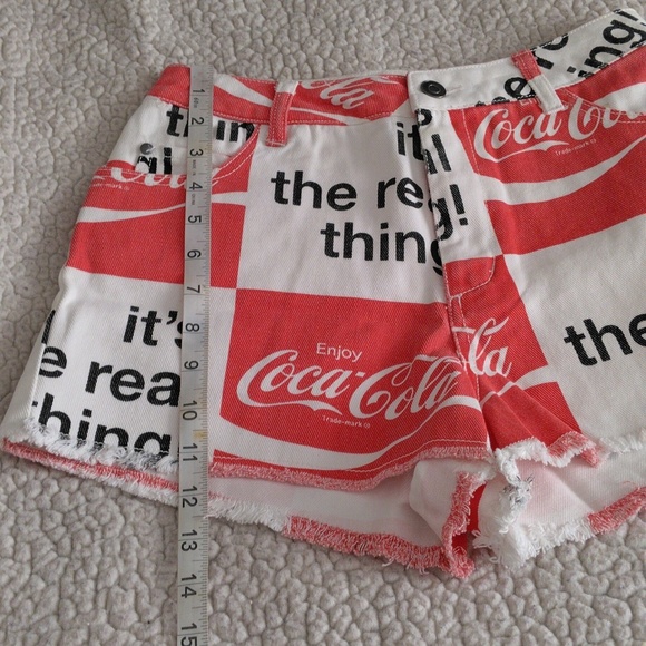 NWOT Coca Cola Small Logo Slogan Check Print Distressed Hem Jean Shorts - Picture 7 of 16